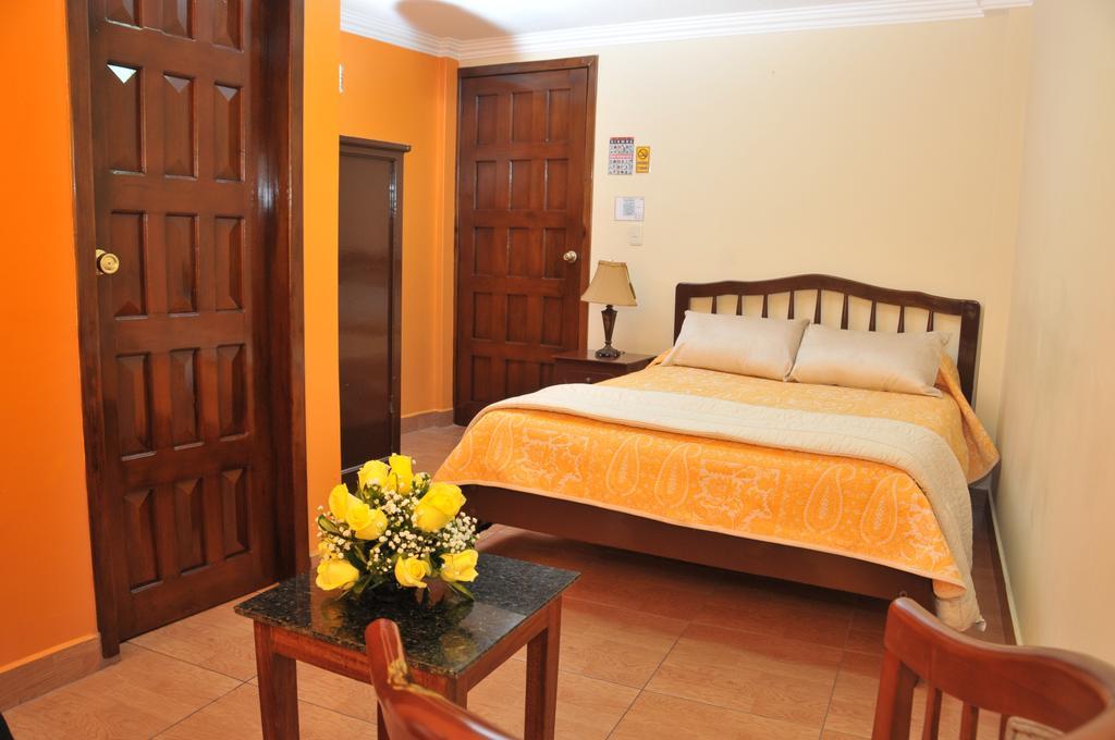 Hotel Margarita 2 Quito Rum bild