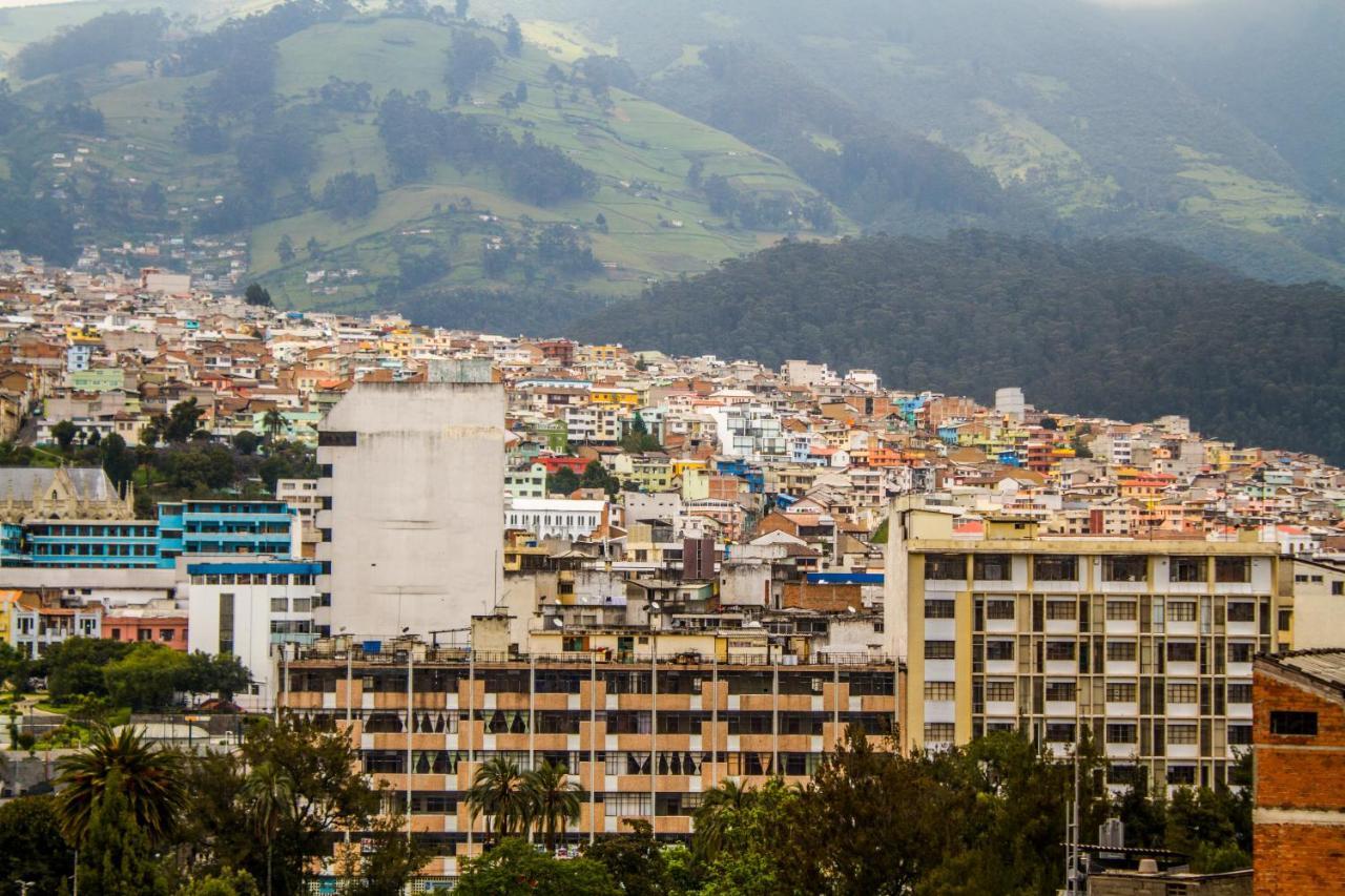 Hotel Margarita 2 Quito Exteriör bild